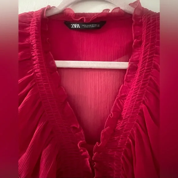 Zara Red Ruffled Tie Front Blouse NWOT - Picture 4 of 5